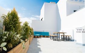 Central Penthouse With Large Private Terrace, 2 Bd